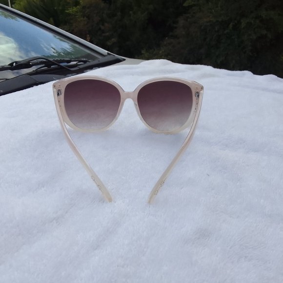 Bundle 1 Jessica Simpson sunglass & 2 gift pairs, brand new main image 3
